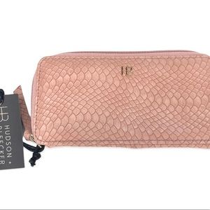 NWT Hudson + Bleeker Bonjour Smartphone Wallet